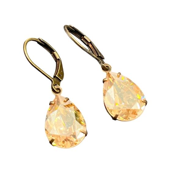 Liz Palacios Signed Swarovski Champagne Topaz Teardrop Crystal Leverback Earring - Picture 2 of 7